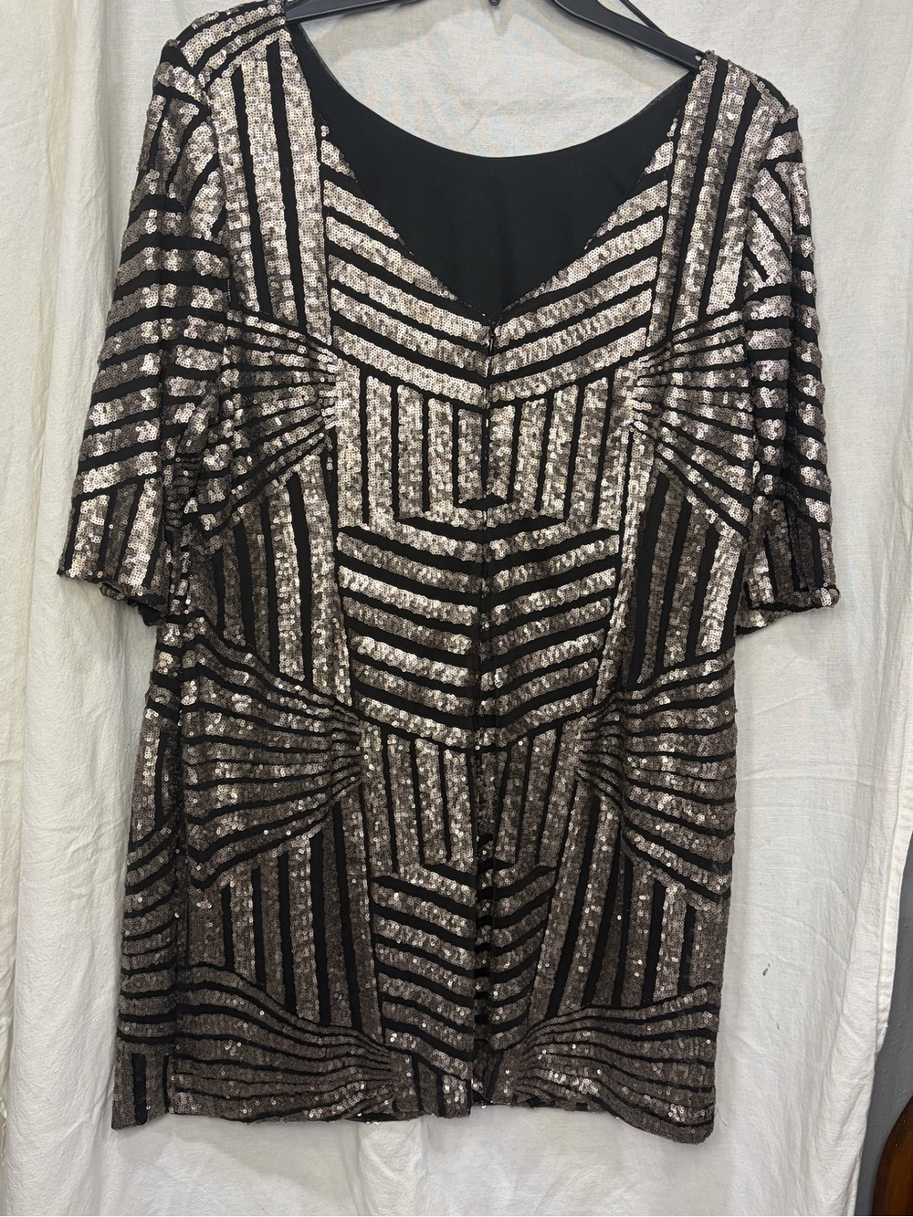 Black and Silver Sequin Chevron Shift Dress - Picture 2 of 3